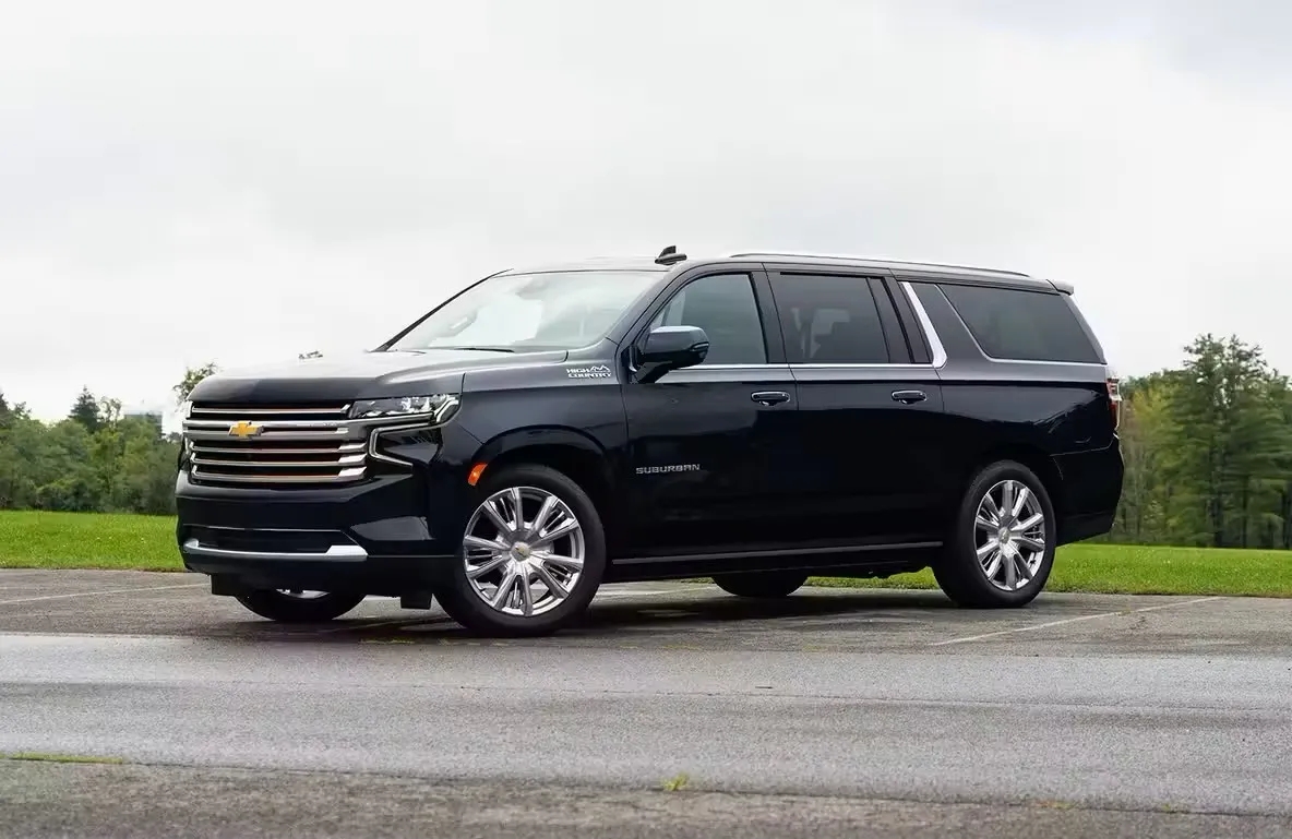 Chevrolet Suburban - Car Image