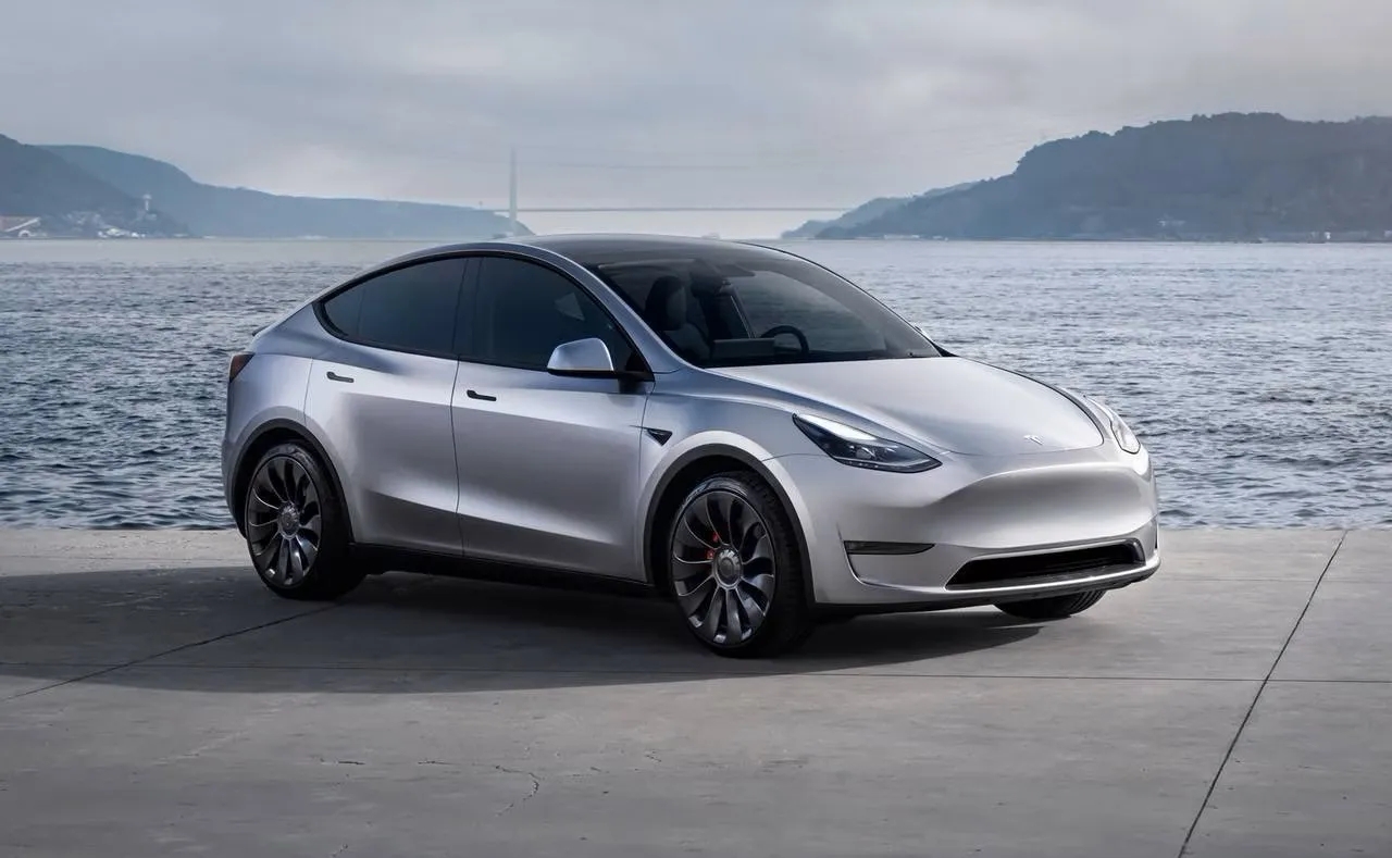 Tesla Model Y - Car Image